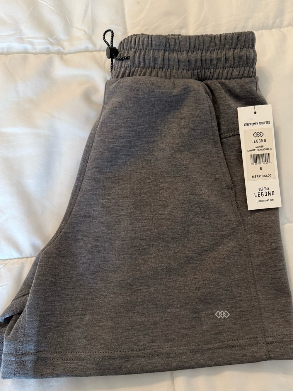 LE3GND Women's Gray Athletic Shorts with Elastic Waist Size Small